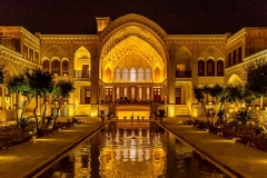 Hotel bei Nacht in Kashan