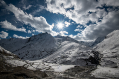 Schneebedeckte Berge im Himalaya