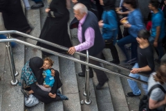 Bettlerin mit Kind in Istanbul Türkei