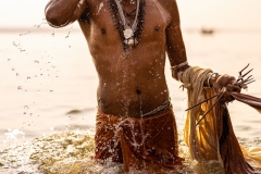Christoph Bliem "Holy Dip" (Indien-Fotoreise "Kumbh Mela" 2019)
