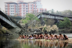 Fred Eversmann - Pujas an der zerbrochenen Brücke (Indien-Fotoreise , Kerala 2017)