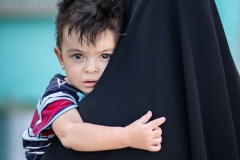 Ulrich Wolf - Frau mit Kind und Tschador (Iran-Fotoreise 2018)