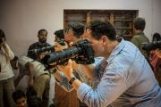 Doppelter-Einsatz Behind The Scenes beim Kathakali Temepltanz in Kerala