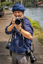 Mehr als nötig - Mit Equipment von Teilnehmenden einer Fotoreise in Kerala