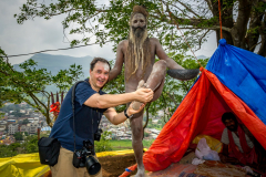 Erherbietung fuerneinenn Sadhu - Kumbh Mela in Nashik/Trimbakeshwar