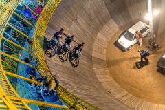 Mitte in der Wall of Death - Prayagraj